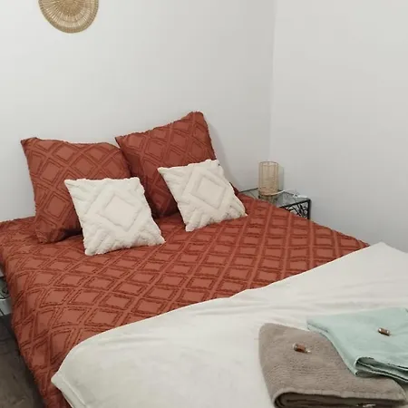 Zen Et A Deauville, Piscine, Parking, Wifi アパート ドーヴィル